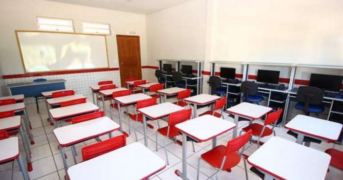 Retomada de aulas presenciais em todo o estado de SP está suspesa