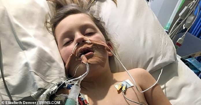 Reação à covid-19 deixa menina de 6 anos em coma. A mãe achou que era catapora