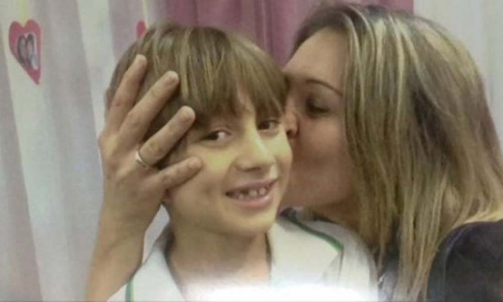 contioutra.com - Caso Carlinhos: Após 5 anos, mãe revê filho que tinha sido levado pelo pai para a Argentina