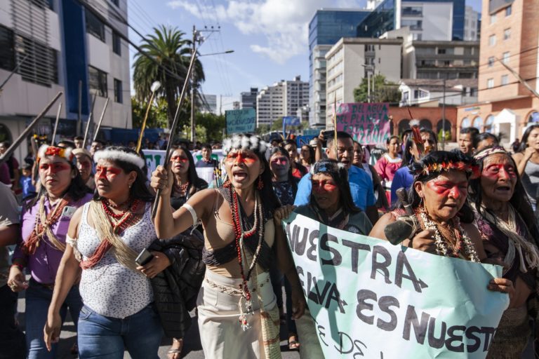 contioutra.com - Mulher indígena que luta pela conservação de seu território é eleita uma das mais influentes do mundo