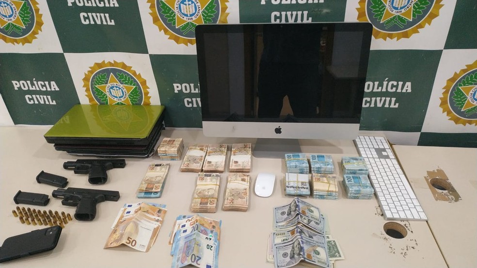 contioutra.com - Belo é preso após lotar show em escola do Complexo da Maré