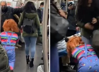 Homem vestido de Chucky ataca mulher sem máscara no metrô de Nova York