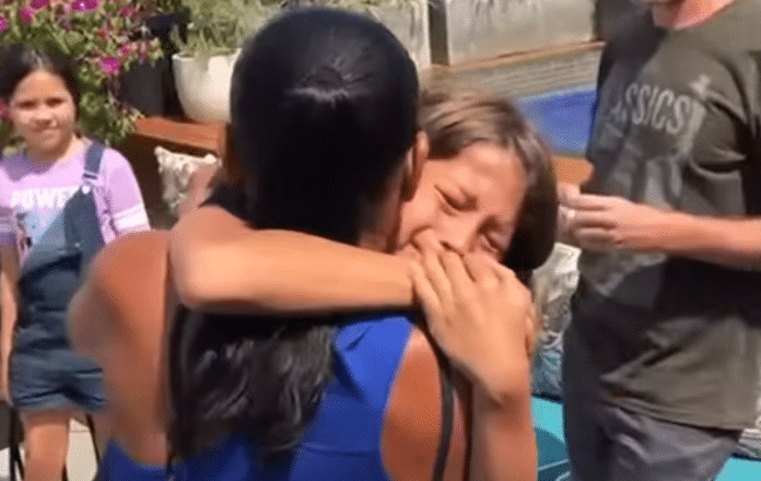Menino pede como presente de aniversário para rever a babá e nos lembra da importância dessa profissão