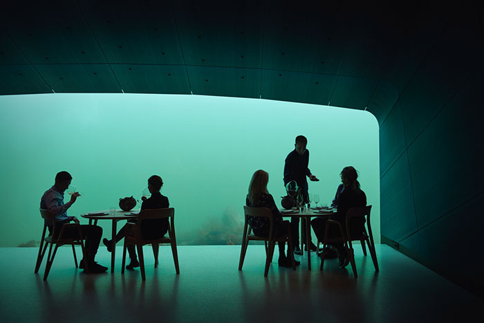 contioutra.com - Restaurante subaquático da Noruega é um dos lugares mais impressionantes da Terra