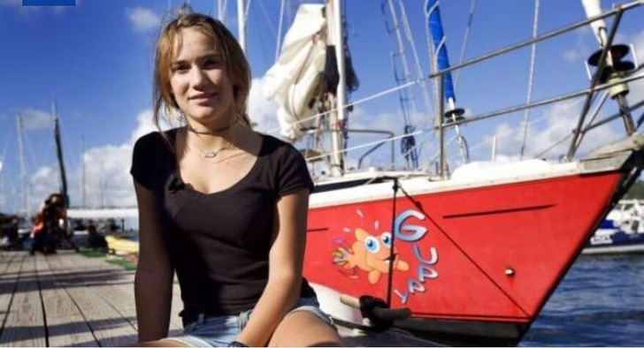 contioutra.com - Conheça a garota que deu a volta ao mundo em um veleiro quando tinha apenas 14 anos