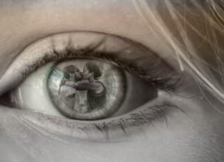 Esposa vai visitar o marido com Covid-19 e prestes a ser intubado e acaba descobrindo amante