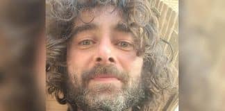 Padre interrompe missa para dizer que está apaixonado: “Quero tentar viver esse amor”