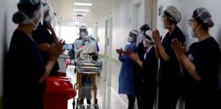 Vovó de 104 anos venceu o coronavírus pela segunda vez e teve despedida com aplausos no hospital