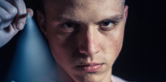 Os sociopatas vivem entre nós como pessoas “normais” e ocupam cargos de poder