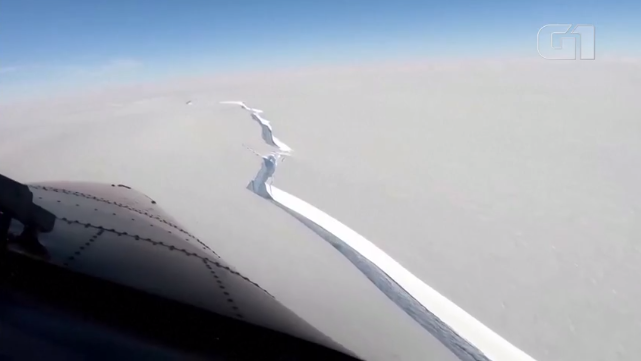 contioutra.com - Vídeo mostra o novo e maior iceberg do mundo se separando na Antártica