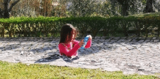 “Cadê o resto dela?” pergunta mãe após postar foto da filha