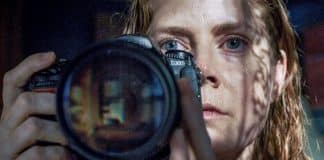 Novo filme da Netflix ‘A mulher na Janela’ divide público. Vale a pena? (SEM SPOILERS)