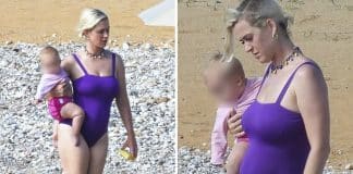 Katy Perry mostra seu corpo natural em um maiô enquanto caminha com sua bebê de 10 meses