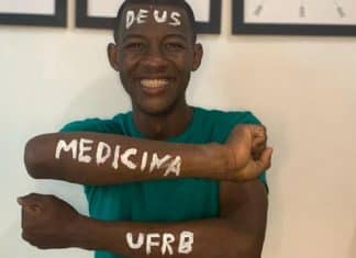 Ele estudou em casa sem energia elétrica e passou em medicina na UFRB