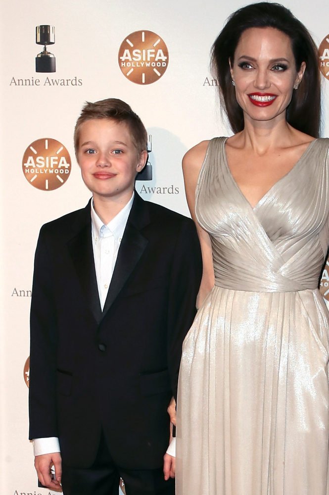 contioutra.com - Shiloh, filha de Angelina Jolie e Brad Pitt, surpreende com mudança radical no visual