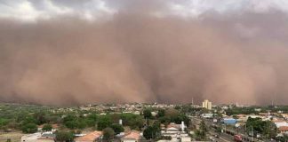 Quatro pessoas falecem durante tempestade de poeira no interior de SP