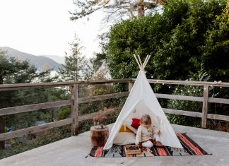 Como usar a barraca das crianças para brincar