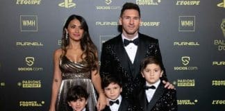 Messi não admitiu que tirassem sua esposa das fotos após ganhar o Bola de Ouro Messi não admitiu que tirassem sua esposa das fotos após ganhar o Bola de Ouro