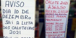 Comerciante expõe lista de ‘caloteiros’ e diz que da próxima vez vai divulgar fotos Comerciante expõe lista de ‘caloteiros’ e diz que da próxima vez vai divulgar fotos