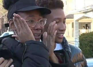 Cliente presenteia funcionária sem teto com uma casa mobiliada