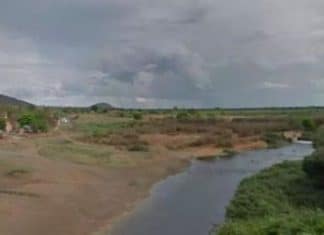 Homem tira a vida de desconhecido sem saber que ele tinha salvado seu filho no dia anterior