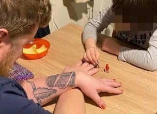 Menino de 6 anos pinta as unhas do padrasto depois de ser repreendido pela avó