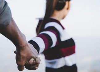 Homem que ganhou vários presentes de ex-namorada é condenado por estelionato sentimental