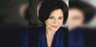 Atriz de Seinfeld falece um dia após postar texto de despedida: ‘Não chore no meu túmulo’