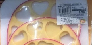 Mercado causa indignação por vender 3 fatias de queijo com furos a quase R$ 10
