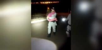 Menina de 6 anos é encontrada sozinha em mata após ser sequestrada por padrasto e ele falecer em acidente