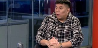 Influenciador deixou de ser vegano porque cão o mordeu: “Eu militando por eles e um vem me morder”