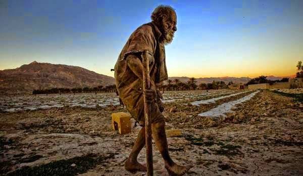 contioutra.com - Homem “mais sujo do mundo” falece no Irã, aos 94 anos, depois de tomar banho