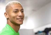 Richarlison atende a necessidade de novos ídolos admiráveis no Brasil
