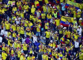 Torcida do Equador ignora recomendações e exige cerveja na abertura da Copa no Catar