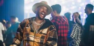 Neymar promove festa após derrota da seleção e proíbe entrada de celulares; imagens vazam