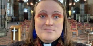 Padre se declara pessoa não binária após interpretação da Bíblia: “Deus me guiou”