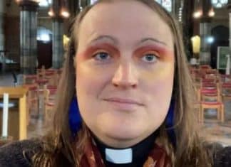 Padre se declara pessoa não binária após interpretação da Bíblia: “Deus me guiou”