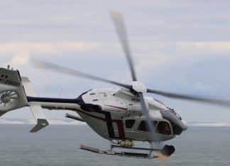 Turistas enfrentam fila e pagam até R$ 30 mil para deixar litoral norte de SP de helicóptero