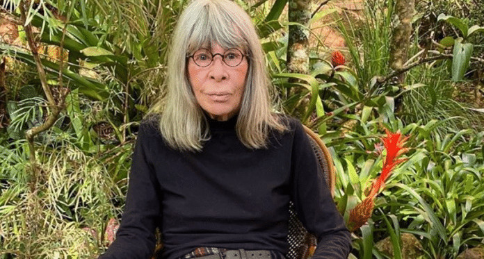 Cantora Rita Lee é internada: ‘Estado de saúde extremamente delicado’