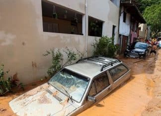 “Fiquei 2 dias no carro, me hidratei com refrigerante”, relata sobrevivente das chuvas no litoral de SP