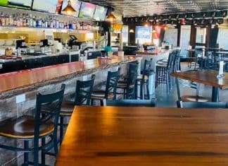 Influenciadora faz avaliação negativa de restaurante no Google e cobra R$ 2,5 mil da dona para mudar review