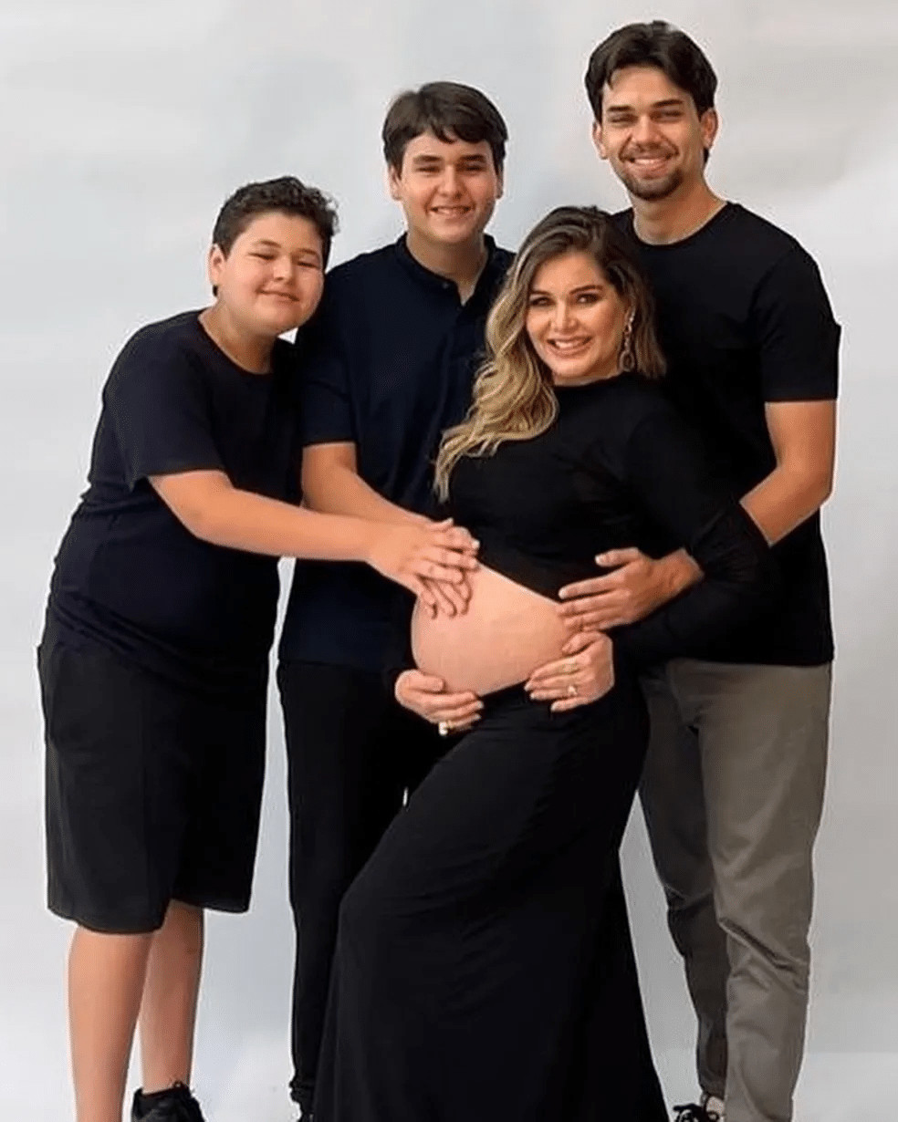 contioutra.com - Aos 47 anos, vi&uacute;va de Leandro d&aacute; &agrave; luz quinto filho