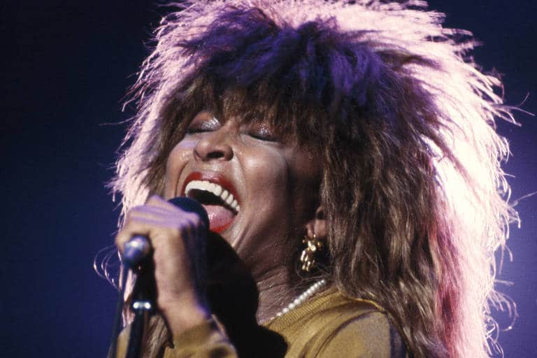 contioutra.com - Tina Turner fez despedida pública: "Não foi uma vida boa"