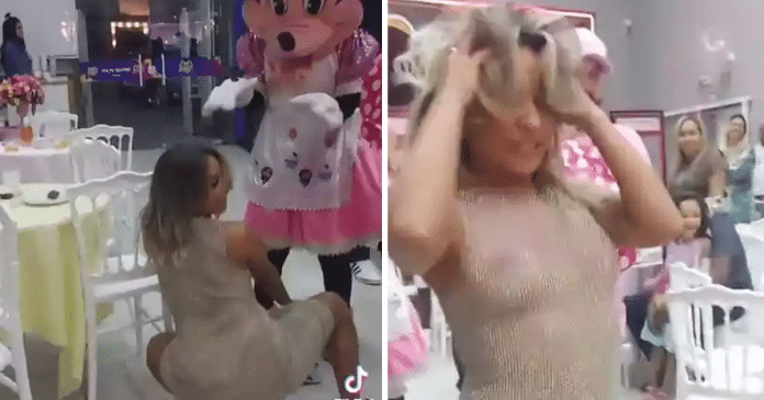 Mãe causa polêmica por dançar funk na festa de 1 ano da filha: “Inadequado”