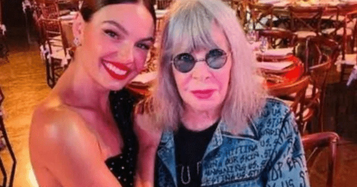 Ísis Valverde conta que Rita Lee pediu para fazer parte da vida de seu filho: “Coração derreteu”