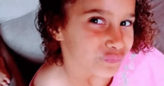 Garota que estava desaparecida é encontrada sem vida embaixo de sofá na casa do vizinho