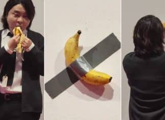 Jovem come obra de arte feita com banana colada na parede avaliada em R$ 600 mil