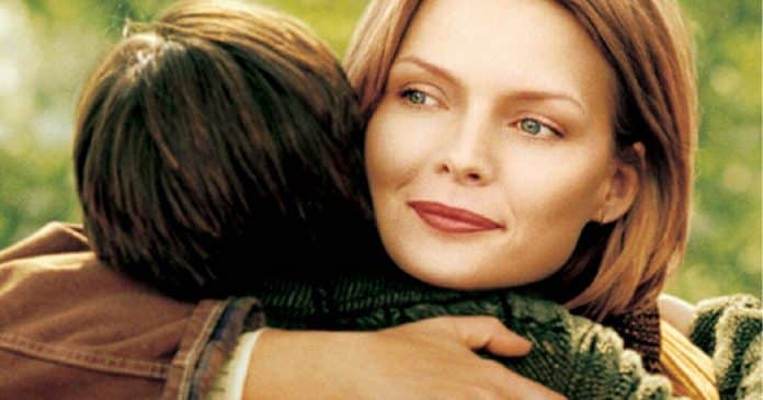 Michelle Pfeiffer e Whoopi Goldberg levam usuários da Netflix às lágrimas em filme arrebatador