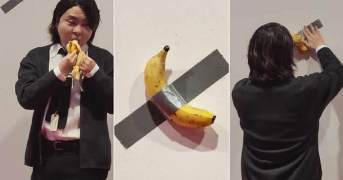 Jovem come obra de arte feita com banana colada na parede avaliada em R$ 600 mil