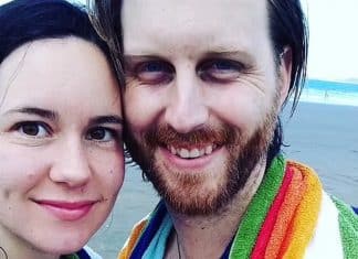 Mãe casada se apaixona por outra mulher e marido a apoia na relação: “Ele me entendeu e me abraçou”